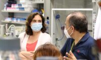 IBEC receives a visit from the Mayor of Barcelona interested in our research against Covid19