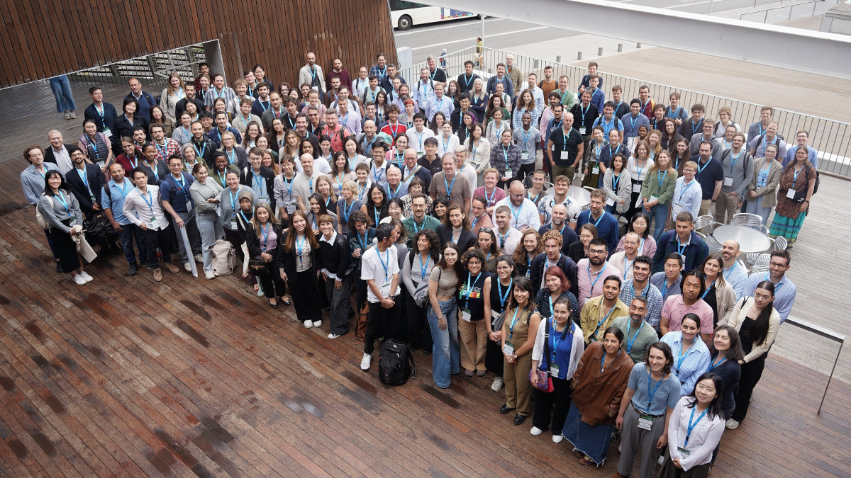 Family foto of the 8th Mutational Scanning Symposium at the Barcelona Biomedical Research Park (PRBB).